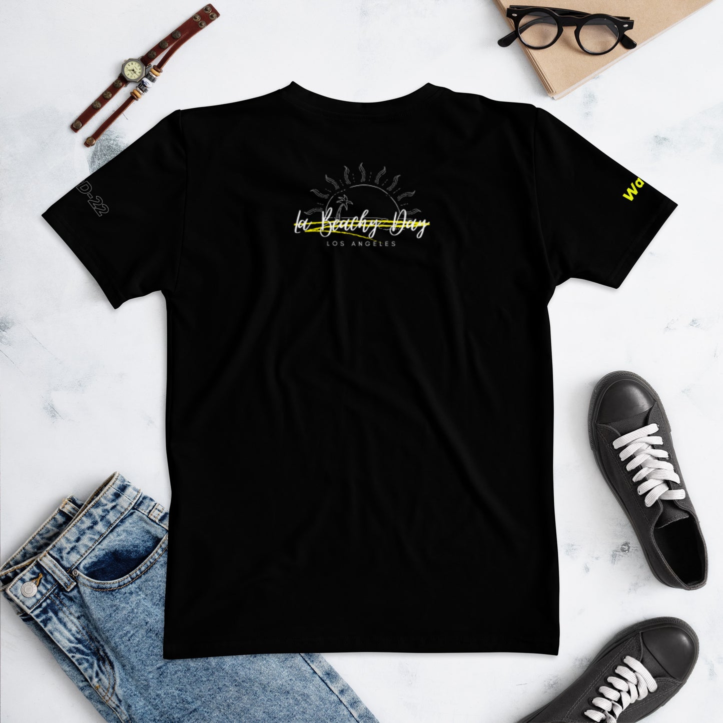La Beachy Day Women's T-shirt