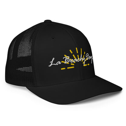 La Beachy Day Closed-back trucker cap